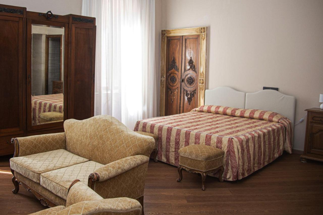 Hotel Tornielli 9 By Lvg Hotel Collection Novara Zewnętrze zdjęcie