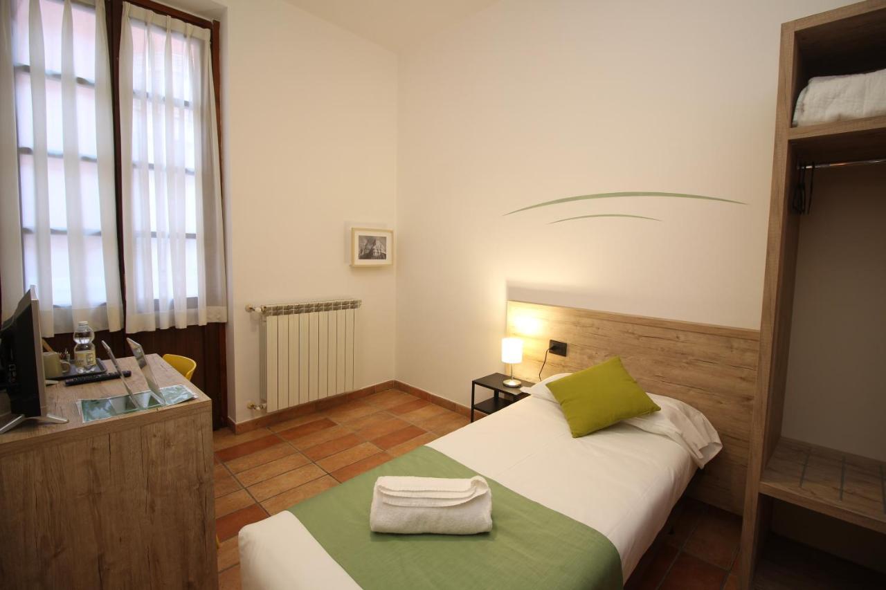 Hotel Tornielli 9 By Lvg Hotel Collection Novara Zewnętrze zdjęcie
